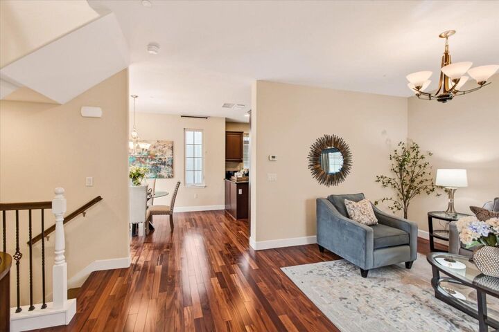 Property Photo: 522 Tyndall Street CA 94022