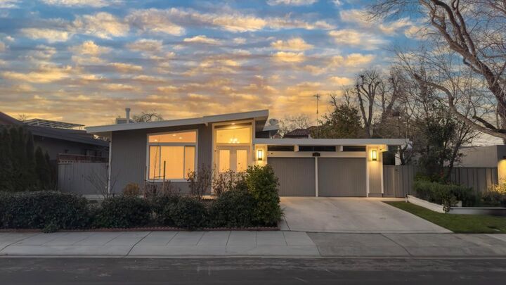 Property Photo:  827 Richardson Court  CA 94303 