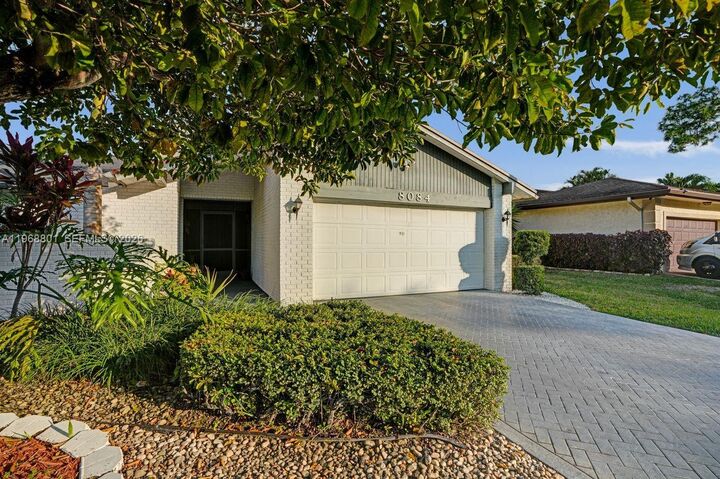 Property Photo: 8084 Buttonwood Cir FL 33321