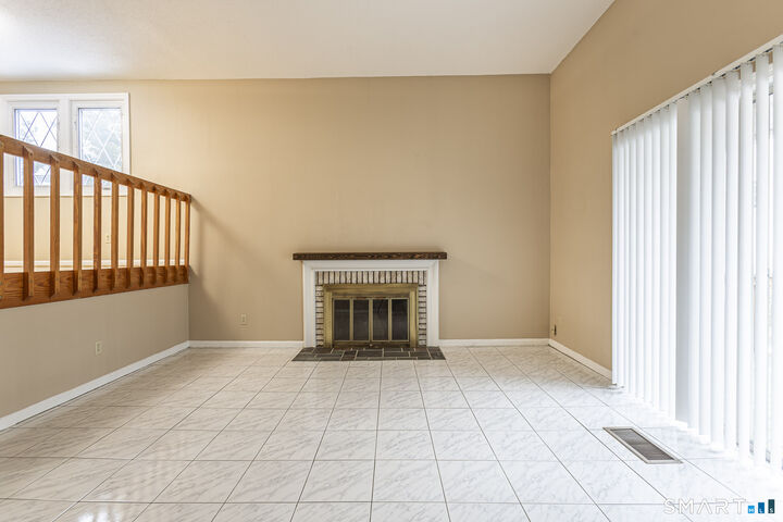 Property Photo: 12 Northbrook Court 12 CT 06108