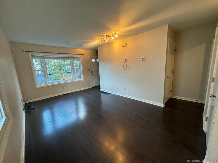 Property Photo:  41 Nash Place B  CT 06854 
