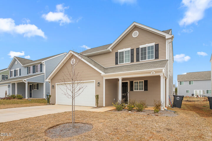 Property Photo: 3907 Arcola Way NC 27405