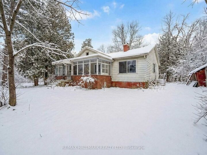 Property Photo: 108 Yongehurst Road ON L4C 3T2