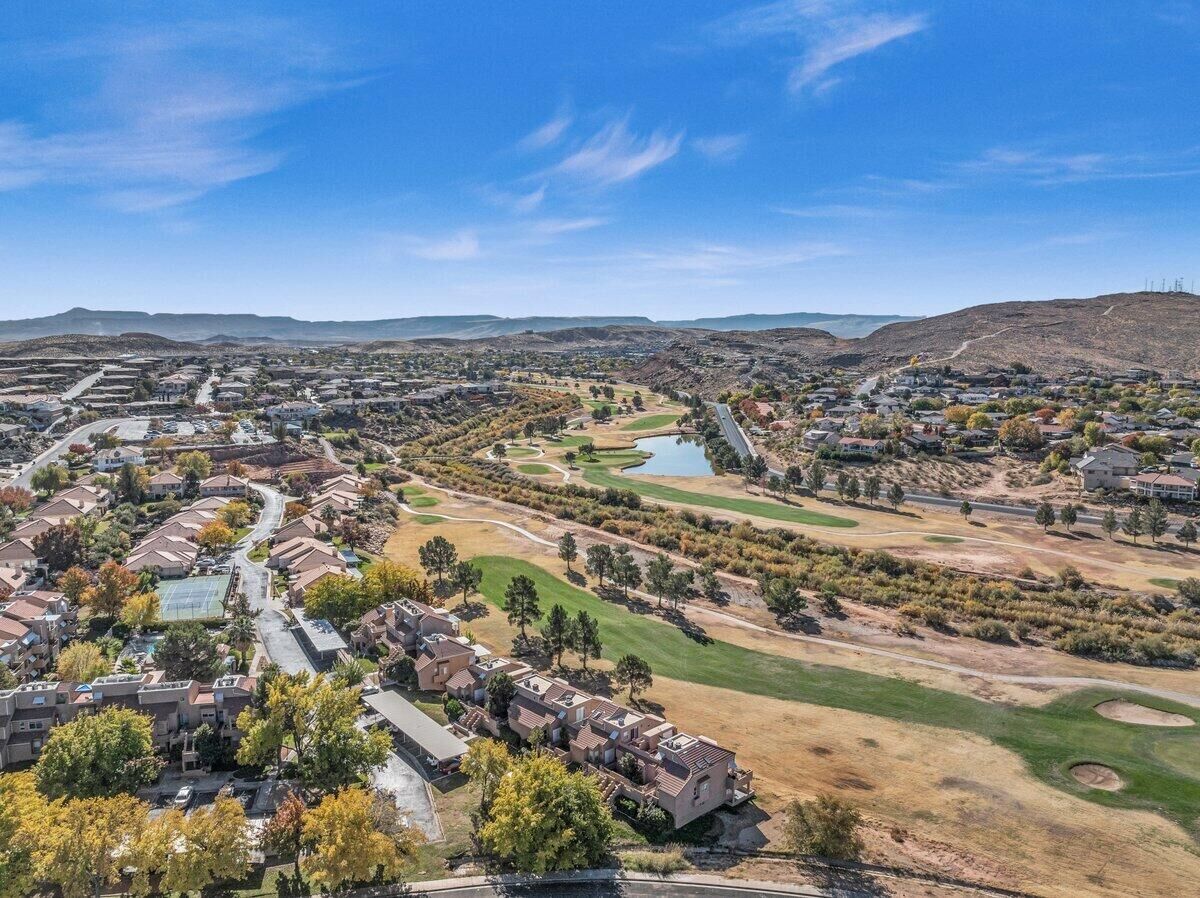 Property Photo:  2050 S 1400 E #C100  UT 84790 