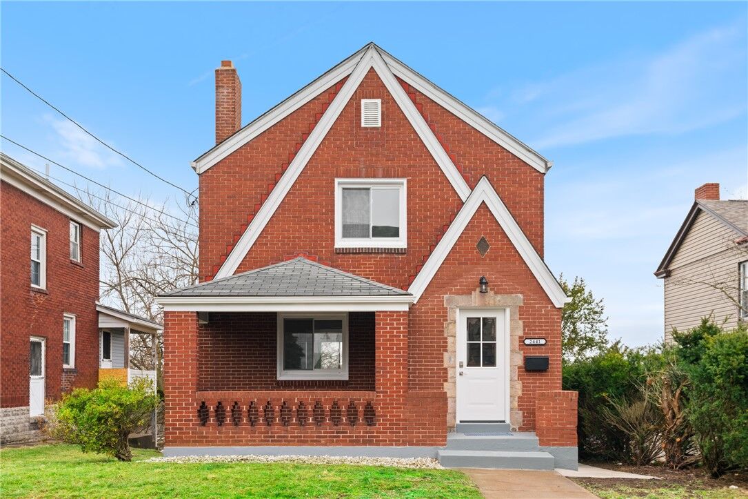 Property Photo: 2441 Dewey St PA 15120