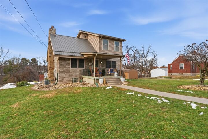 Property Photo:  117 8th Avenue  PA 15229 