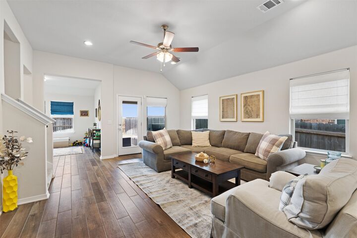 Property Photo: 553 Blue Oak Boulevard TX 78666