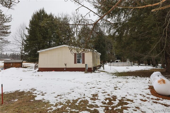 Property Photo: 6450 Campbell Road NY 14066