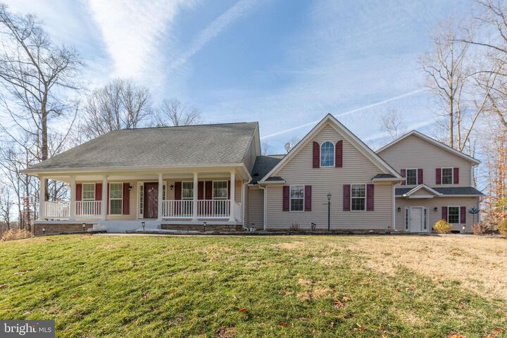 Property Photo:  219 Oakwood Drive  VA 23117 