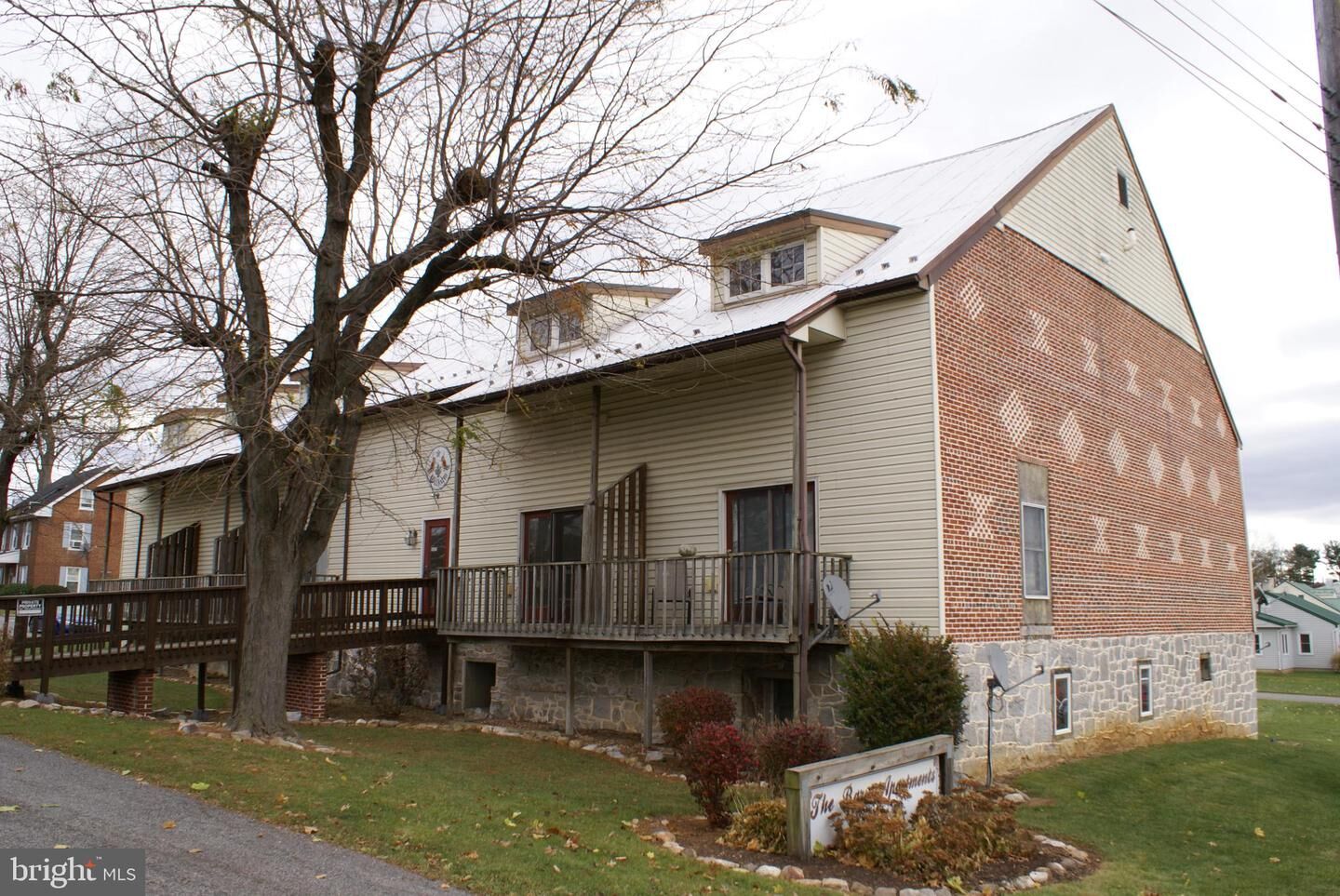 Property Photo: 1121 Stanley Avenue 9 PA 17201