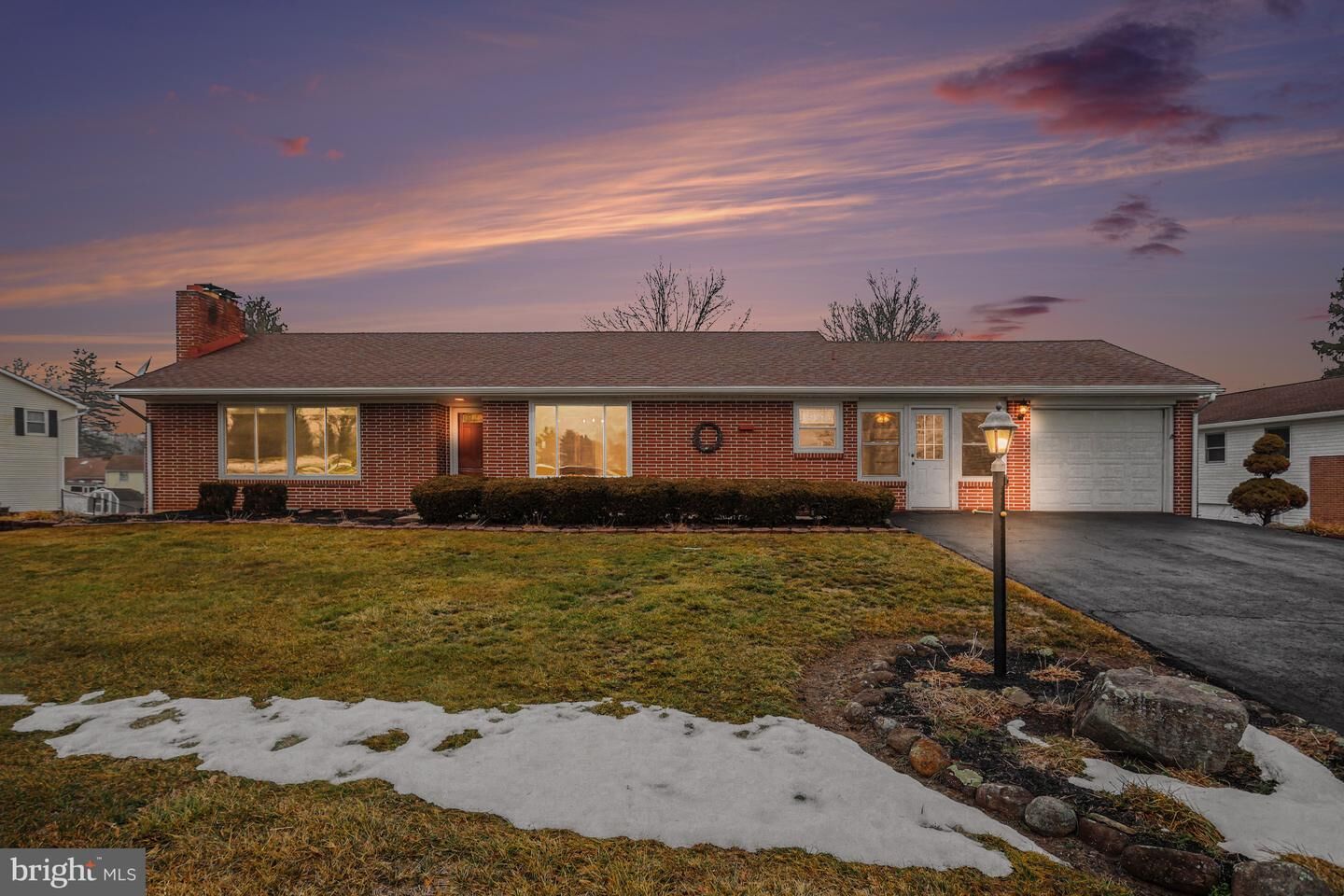 Property Photo:  406 Golf Club Avenue  PA 17019 