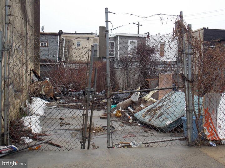 Property Photo:  3332 N 5th Street  PA 19140 