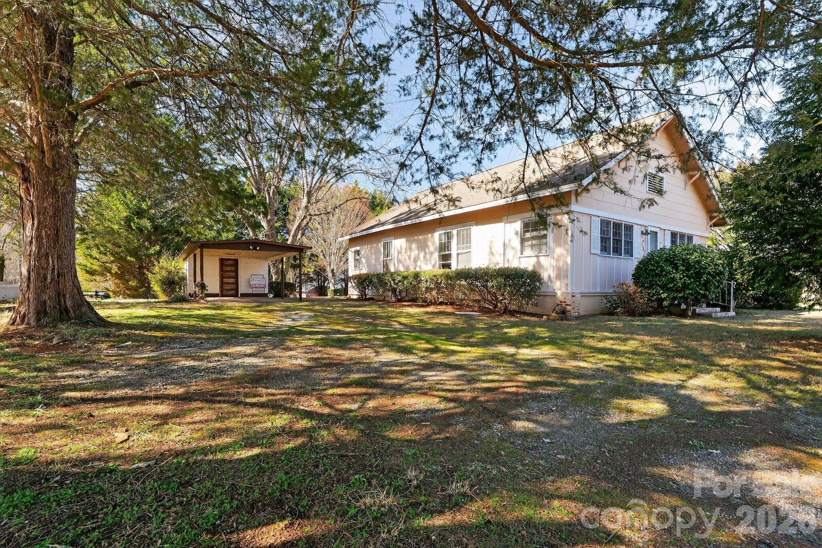 Property Photo: 137 Duke Street NC 28630
