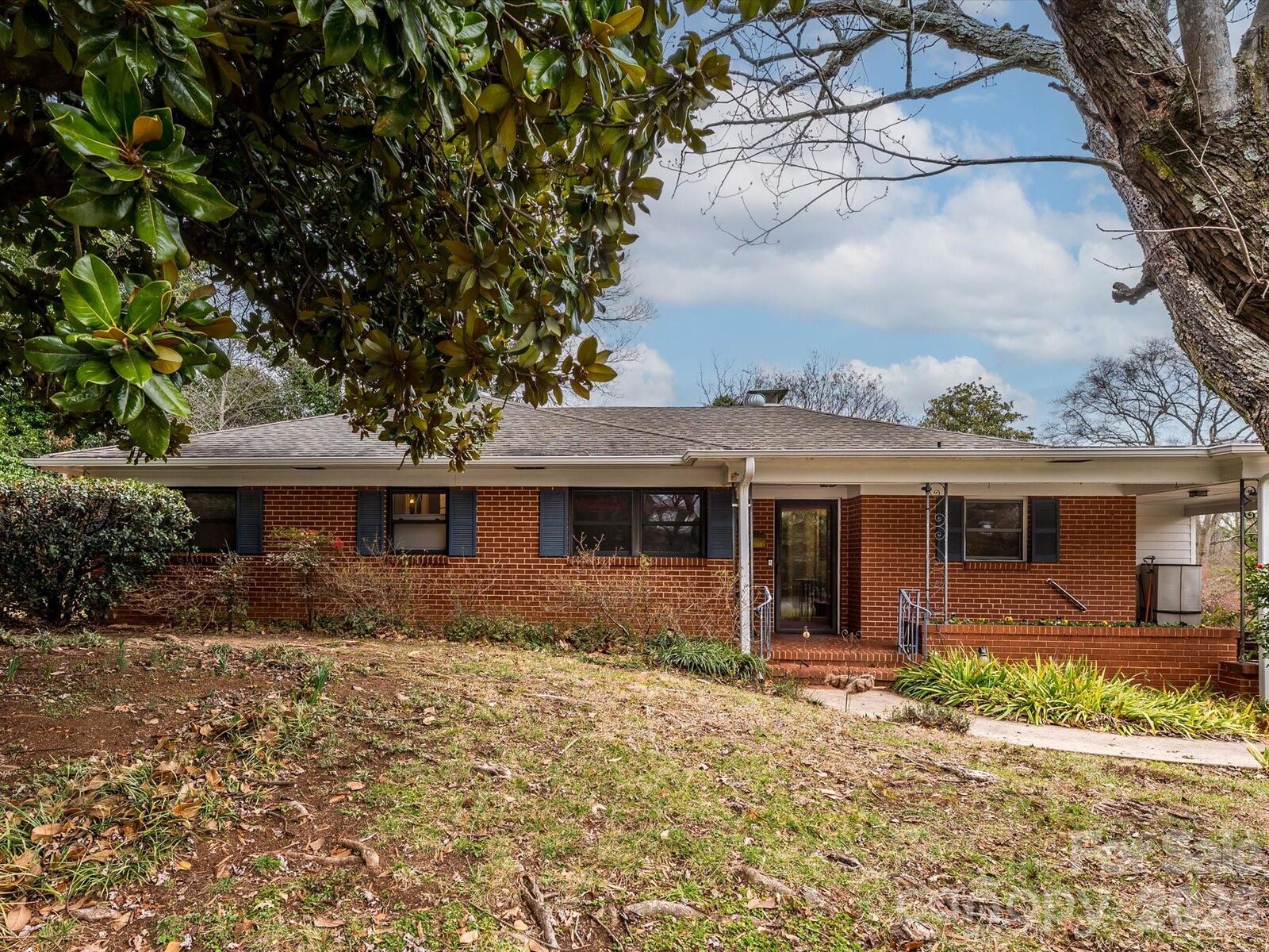 Property Photo:  4613 Bayberry Drive  NC 28209 