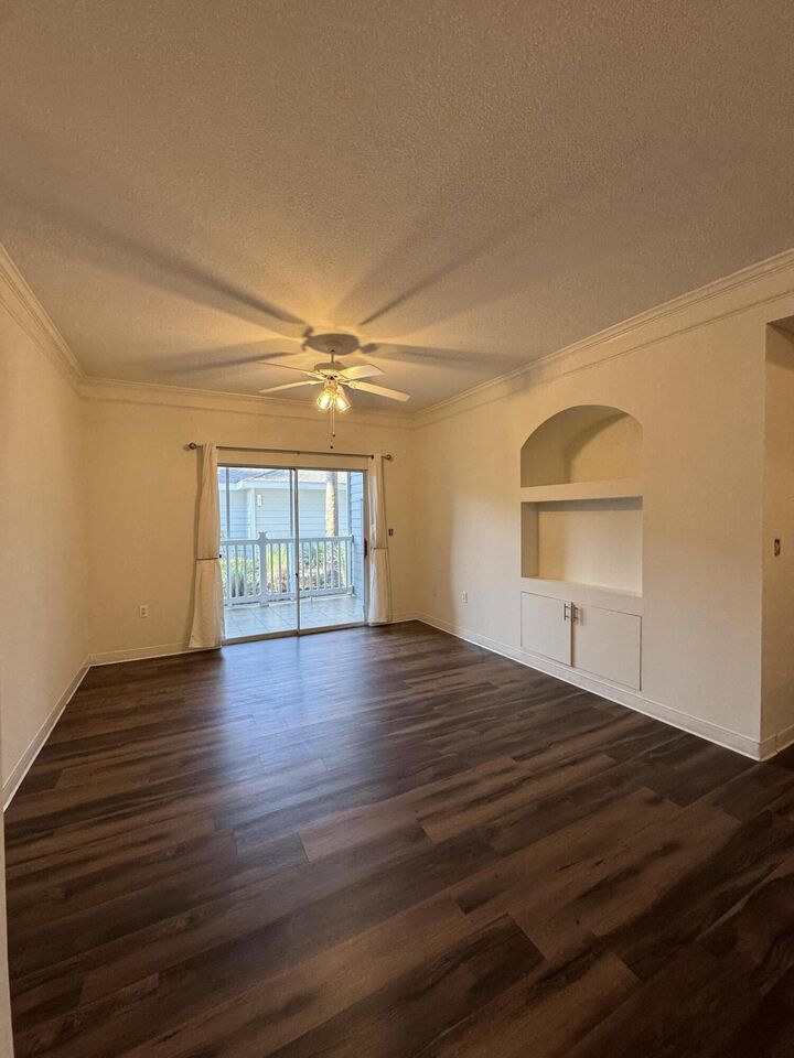 Property Photo:  1300 Park West Boulevard Unit 401  SC 29466 