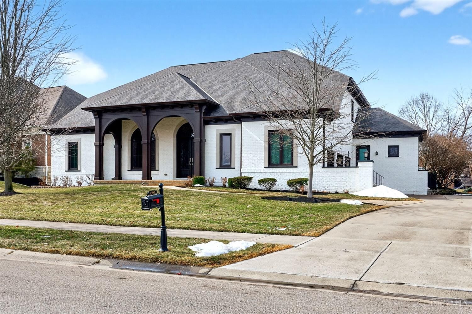 Property Photo: 5369 North Shore Place OH 45040