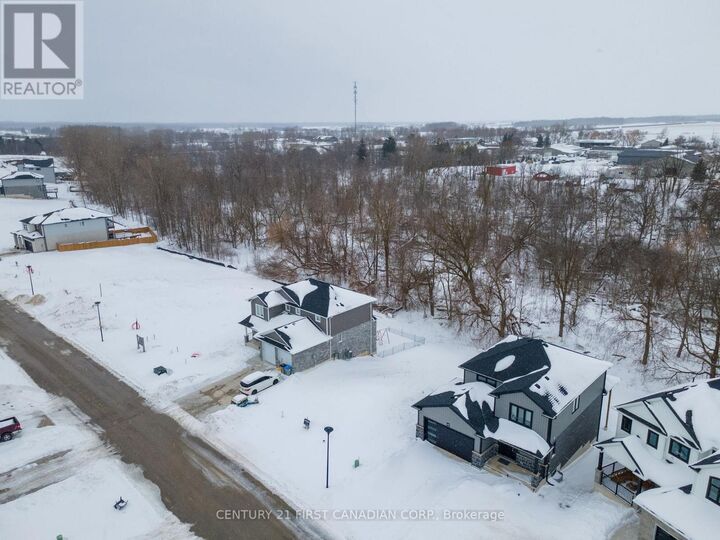 Property Photo: 52 Greene Street ON N0M 1S3