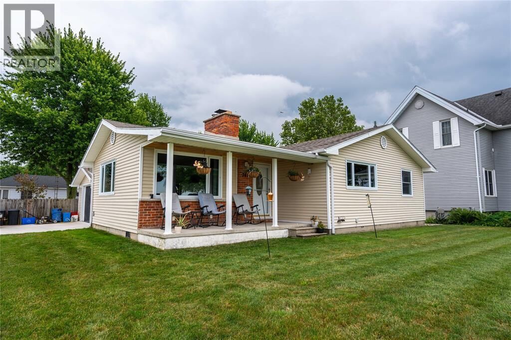 Property Photo:  3412 St. Clair Parkway  ON N0P 2H0 