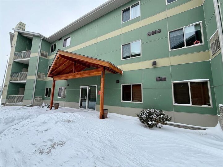 Property Photo:  1330 A 1st North Street  MB R7C 0B5 