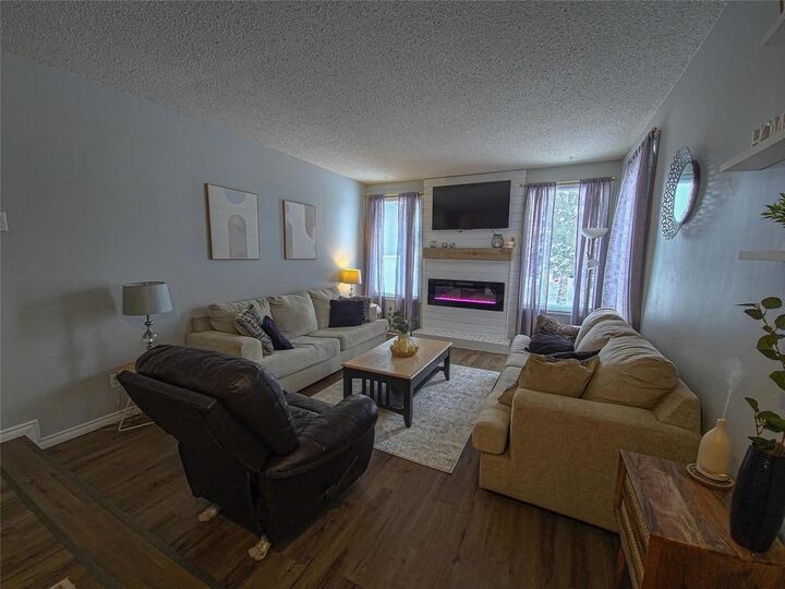 Property Photo: 870 2nd Avenue MB R0K 1X0