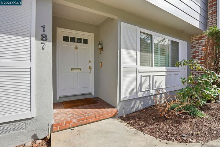 Property Photo: 187 Miramonte Dr CA 94556