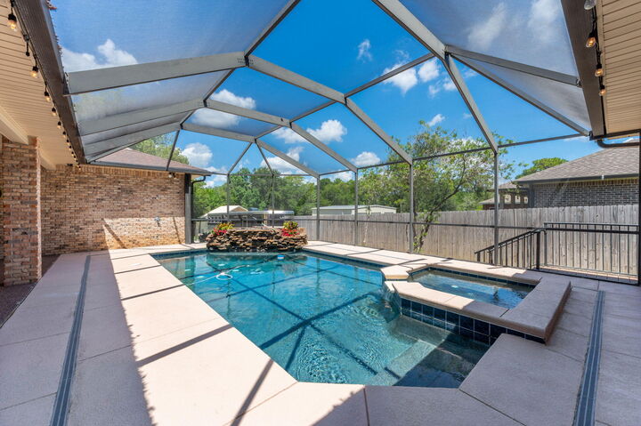 Property Photo:  14 Blenheim Road  FL 32579 