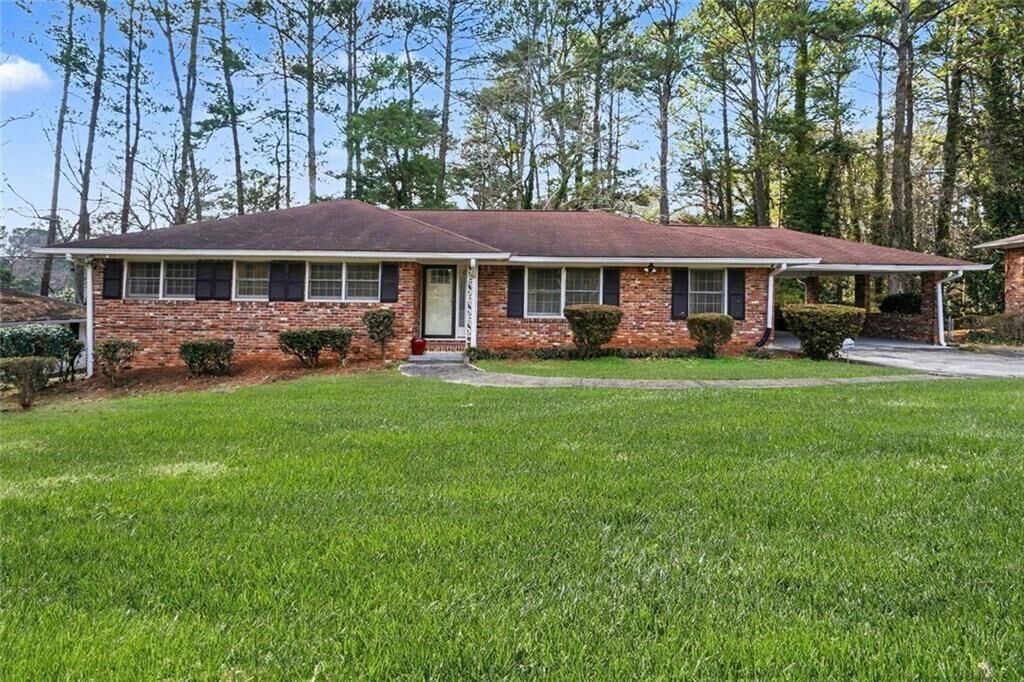 Property Photo:  3281 Annelaine Drive SW  GA 30311 