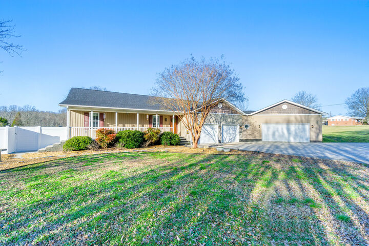 Property Photo:  685 Co Rd 267  AL 35958 