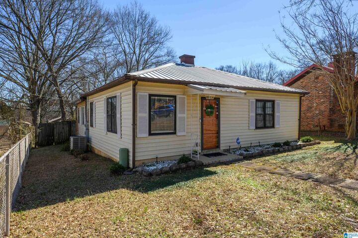 Property Photo:  1613 27th Avenue  AL 35023 