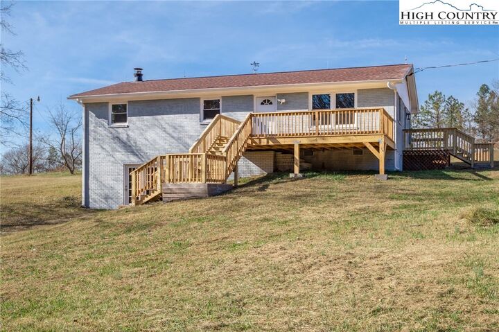 Property Photo: 5595 Rockford Drive NC 27370