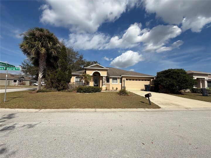 Property Photo: 760 Auburn Preserve Boulevard FL 33823