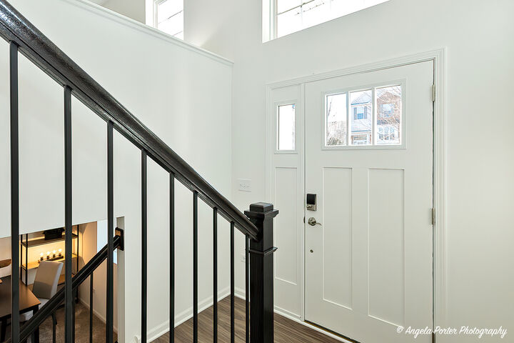 Property Photo:  402 Neubauer Circle  IL 60046 