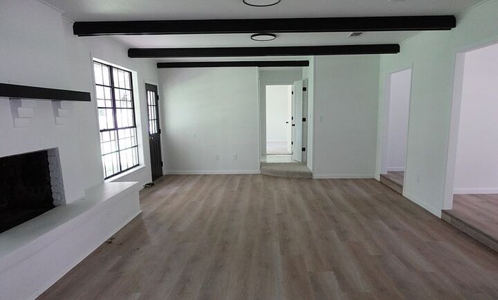 Property Photo: 313 Hunters Creek Drive TX 75901