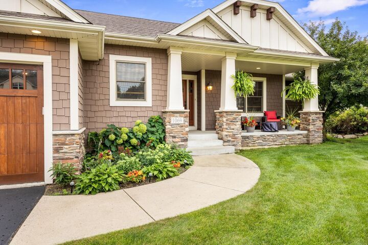 Property Photo:  1069 Symphony Lane  MN 55318 