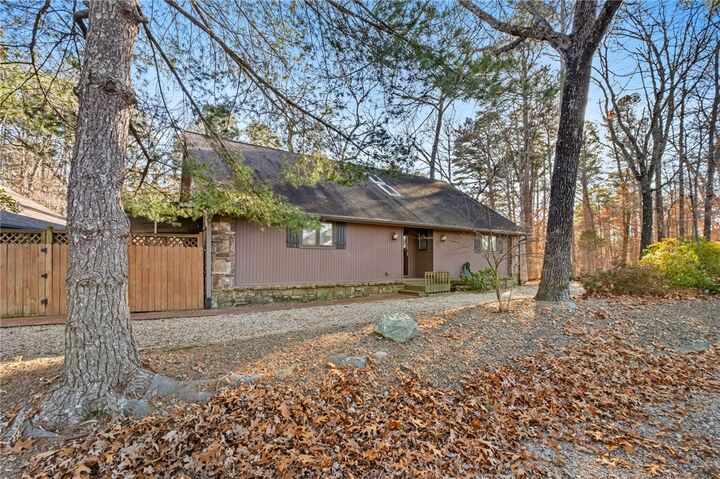 Property Photo:  41 Buckingham Drive  AR 72714 