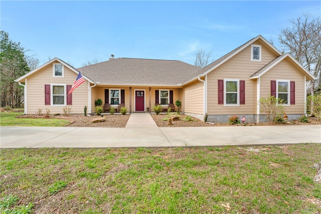 Property Photo: 12627 Lodge Drive AR 72732