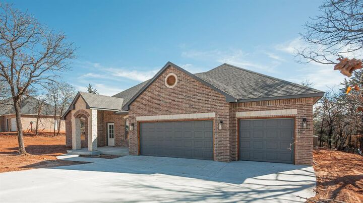 Photo de la propriété:  8121 Longbow Drive  OK 73007 