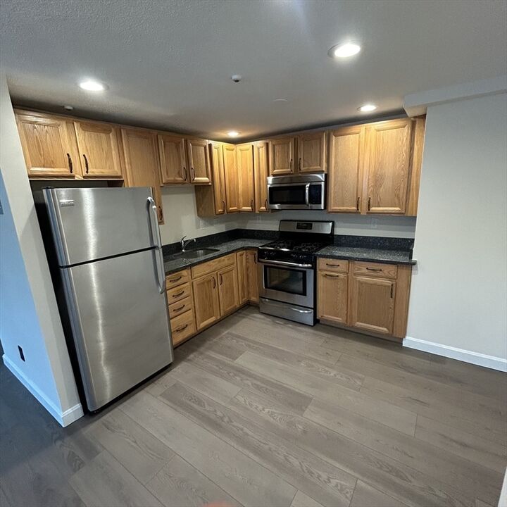 Property Photo: 114 Willard St 4 MA 02169