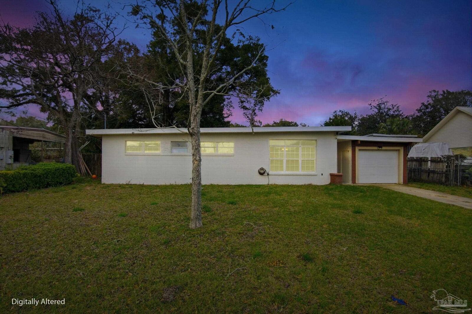 Property Photo:  5236 W Jackson St  FL 32506 