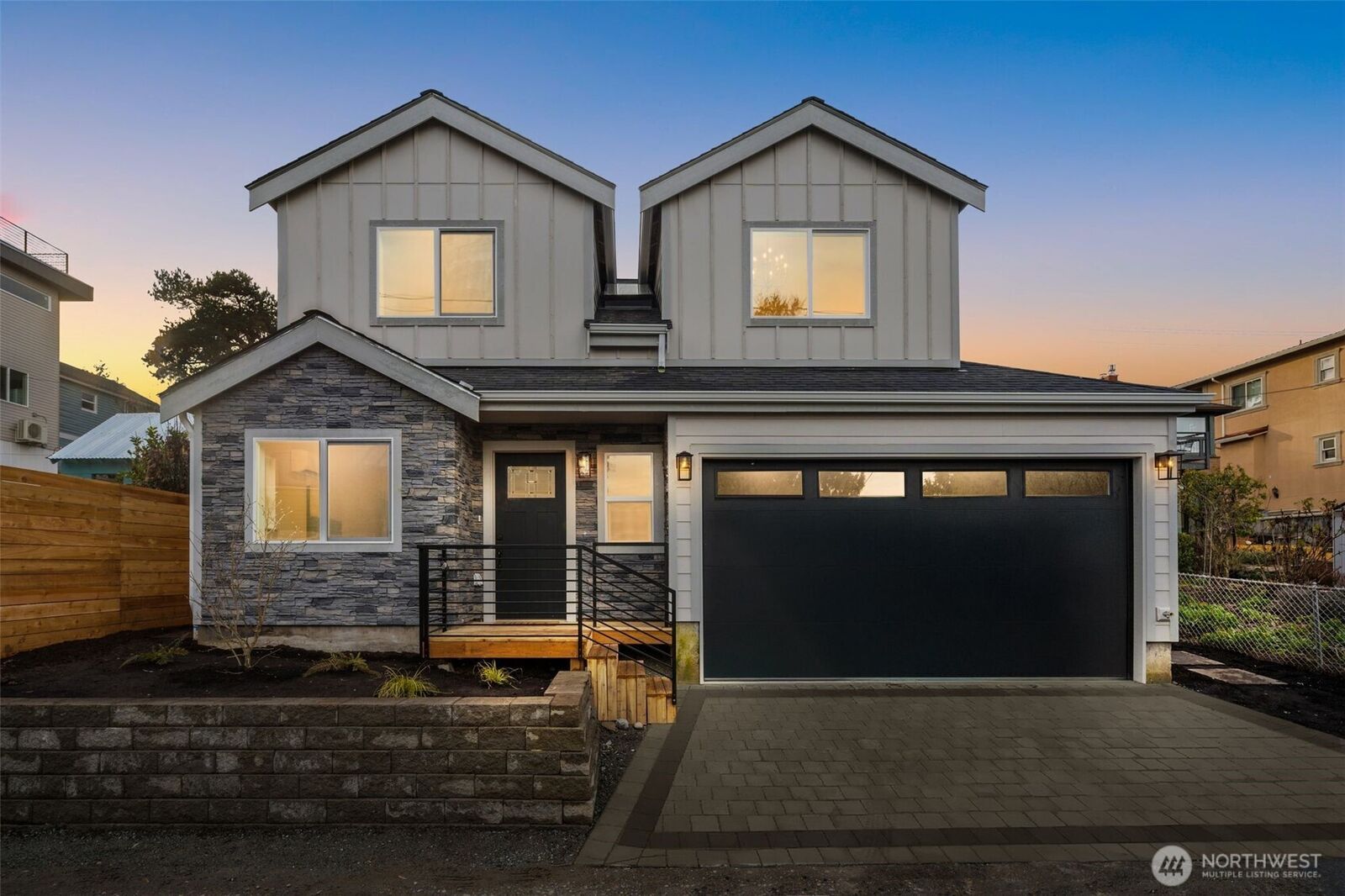 Property Photo:  2330  17th Avenue S  WA 98144 