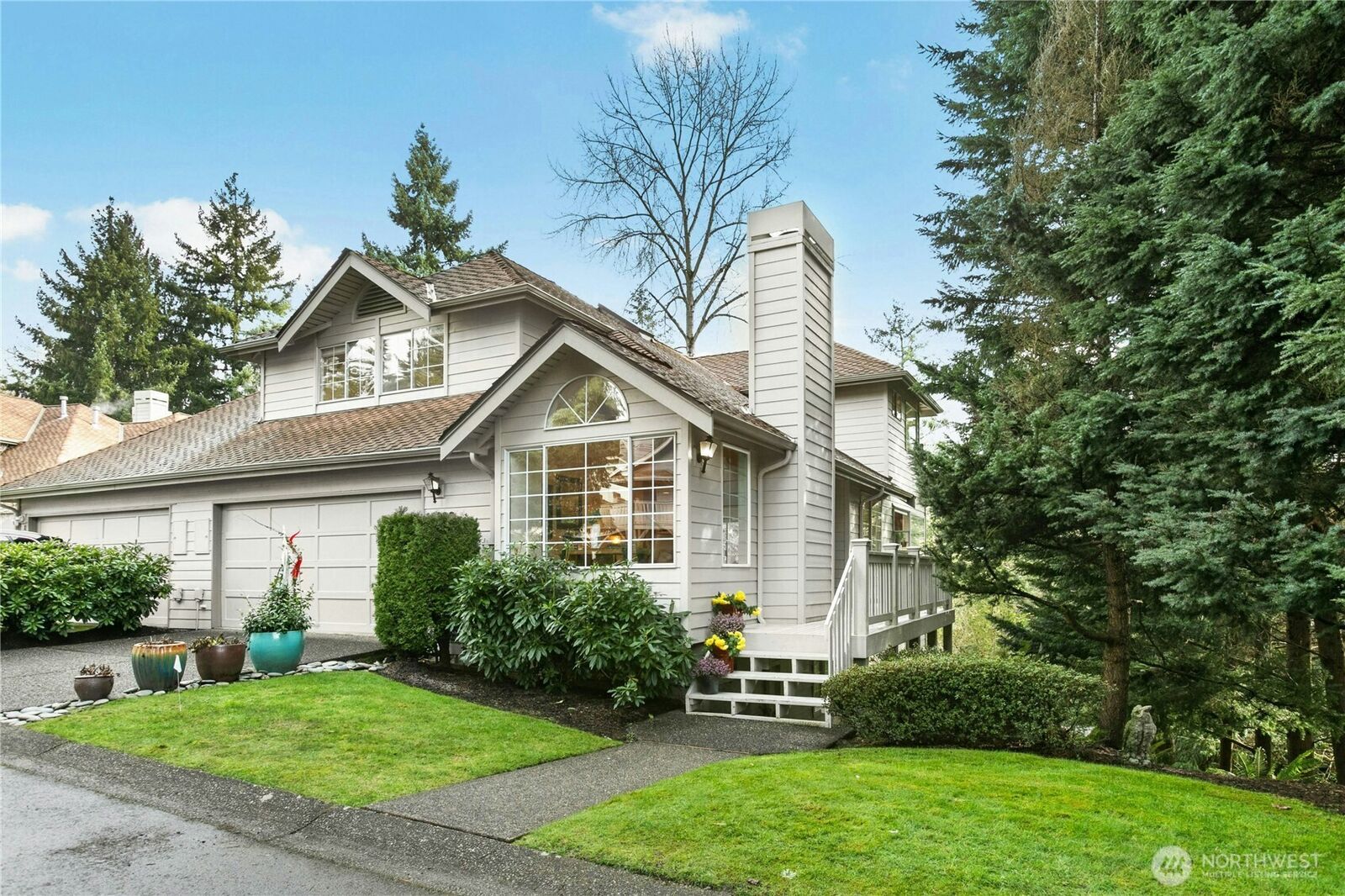 Property Photo: 16202 SE 33rd Circle 2902 WA 98008