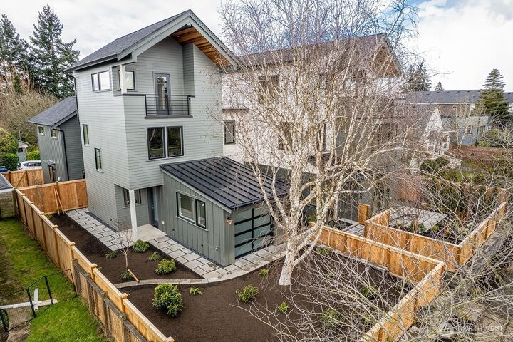 Property Photo:  8321  25th Avenue NW B  WA 98117 