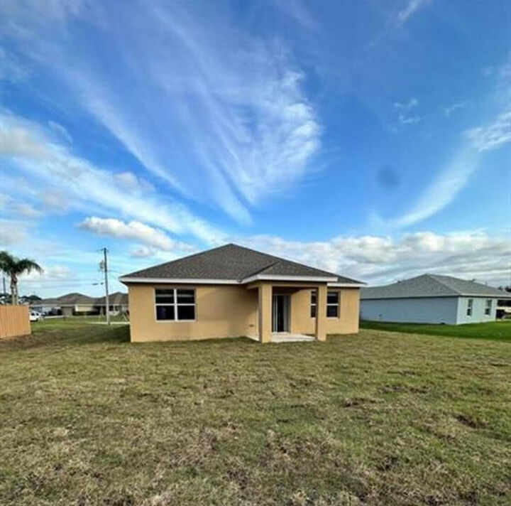 Property Photo:  311 SW Aero Circle  FL 34953 