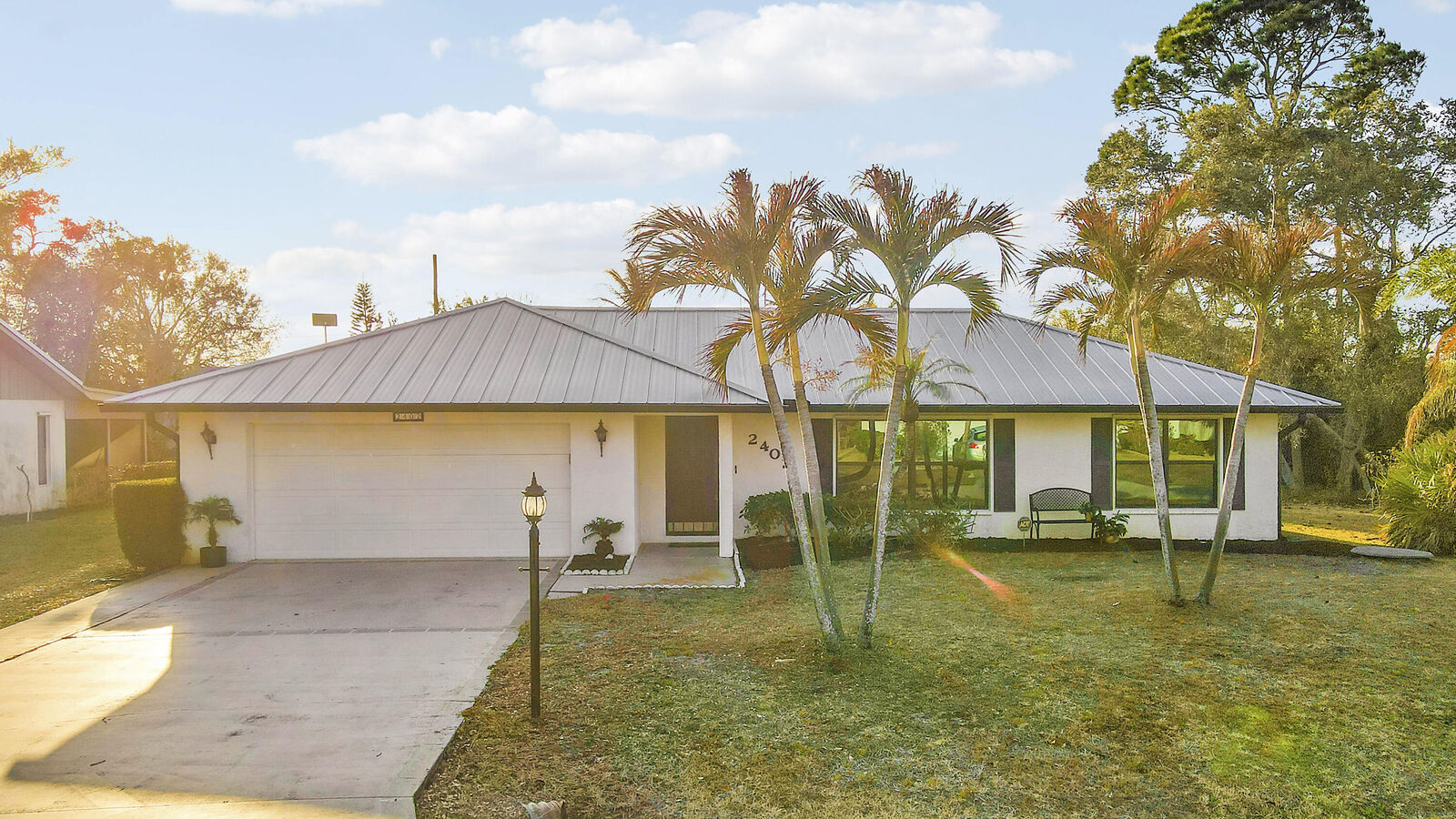 Property Photo:  2402 SE Alden Street  FL 34984 