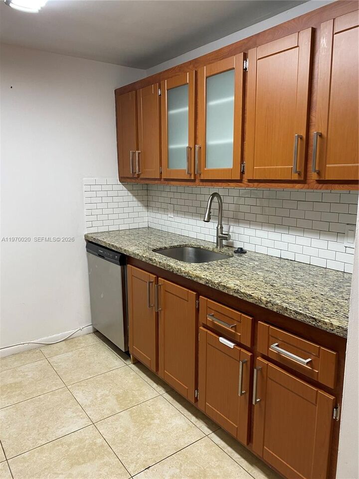 Property Photo: 301 SW 135th Ave 209C FL 33027
