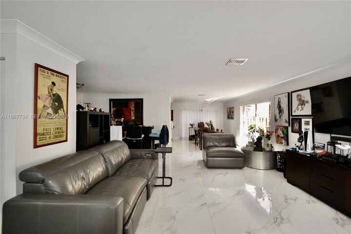 Property Photo:  15115 SW 109th St  FL 33196 