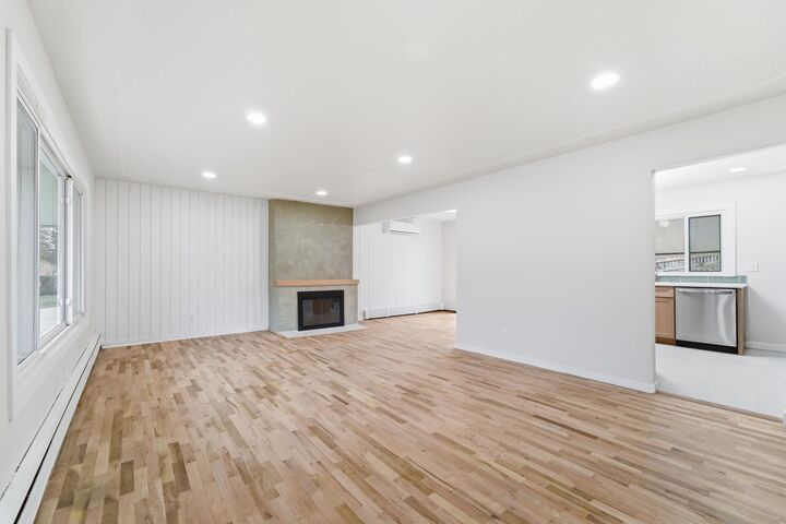 Property Photo:  1125 W Warn Way  WA 99208 