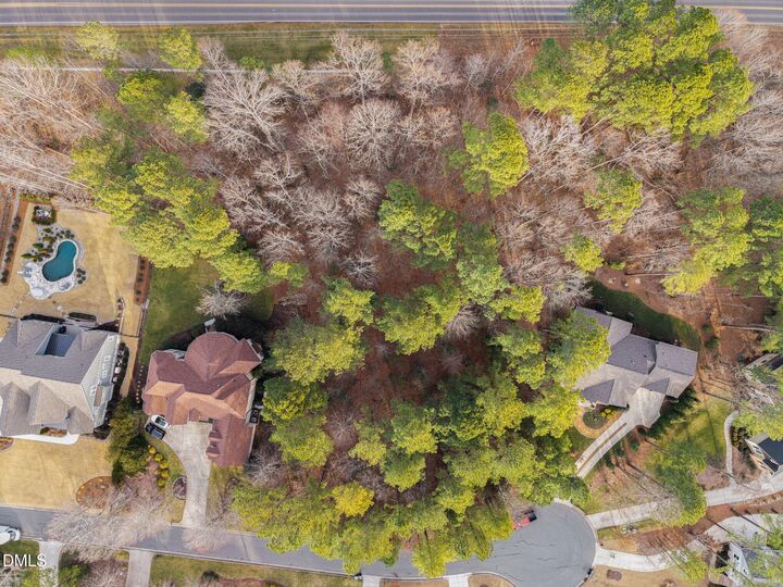 Property Photo: 77 Nuthatch Drive NC 27312