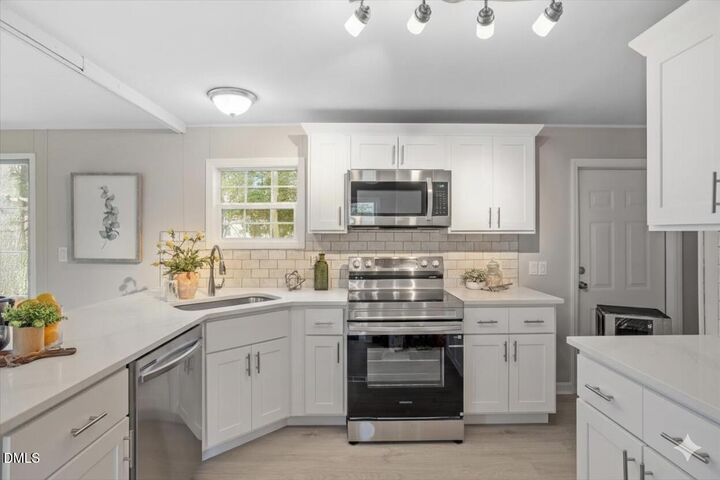 Property Photo:  121 Countrywood Drive  NC 27526 