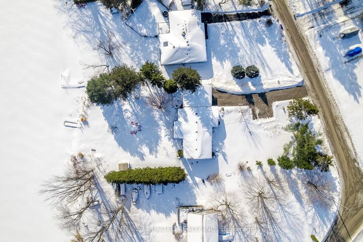 Property Photo: 1 Lakeshore Boulevard ON K0L 1T0